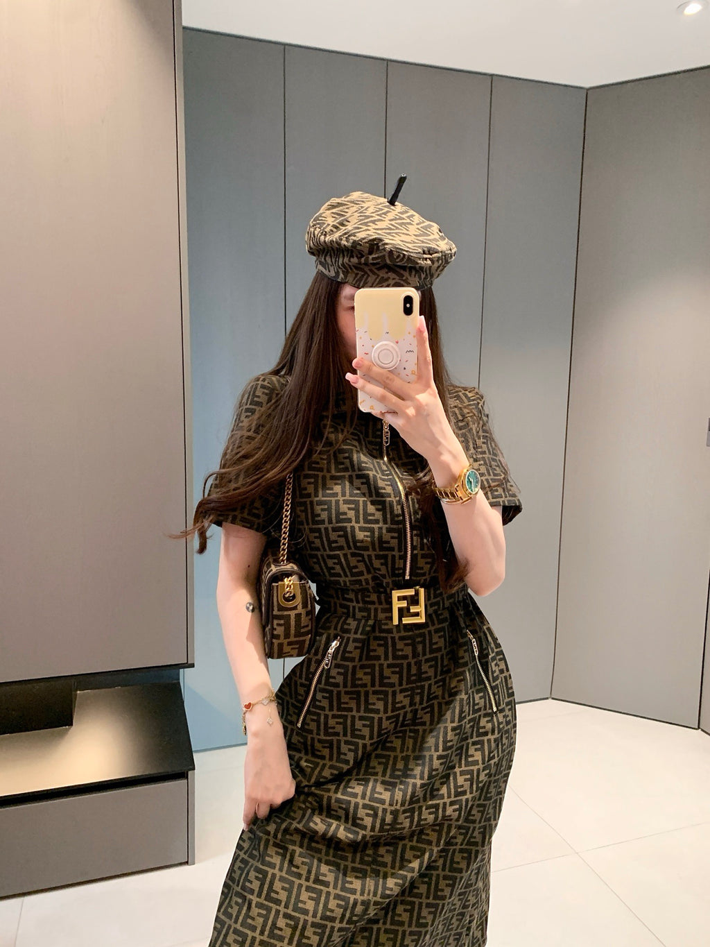 Vestido fendi