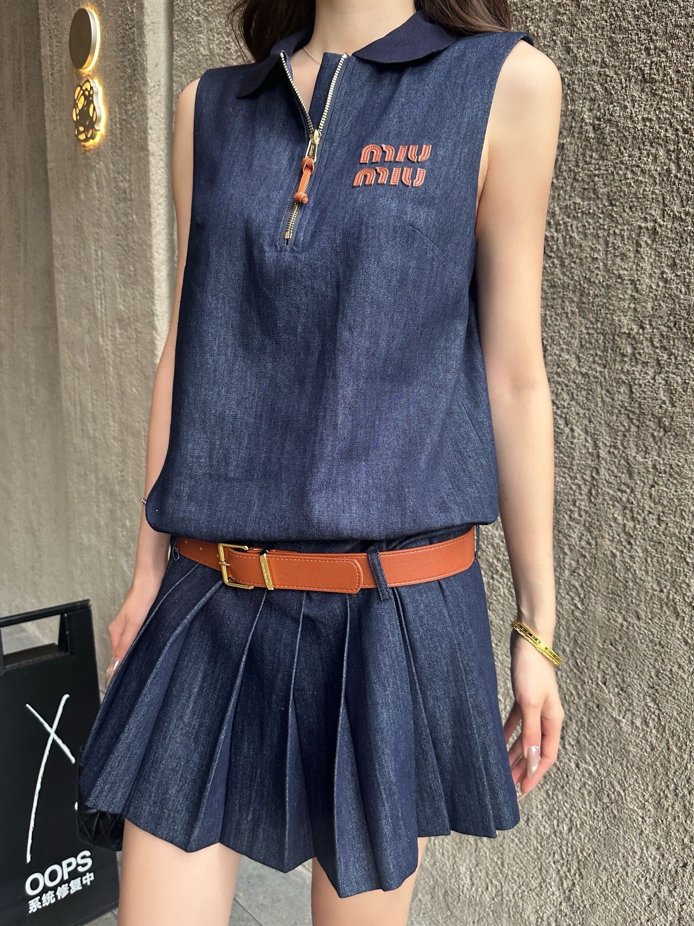 Vestido miu miu