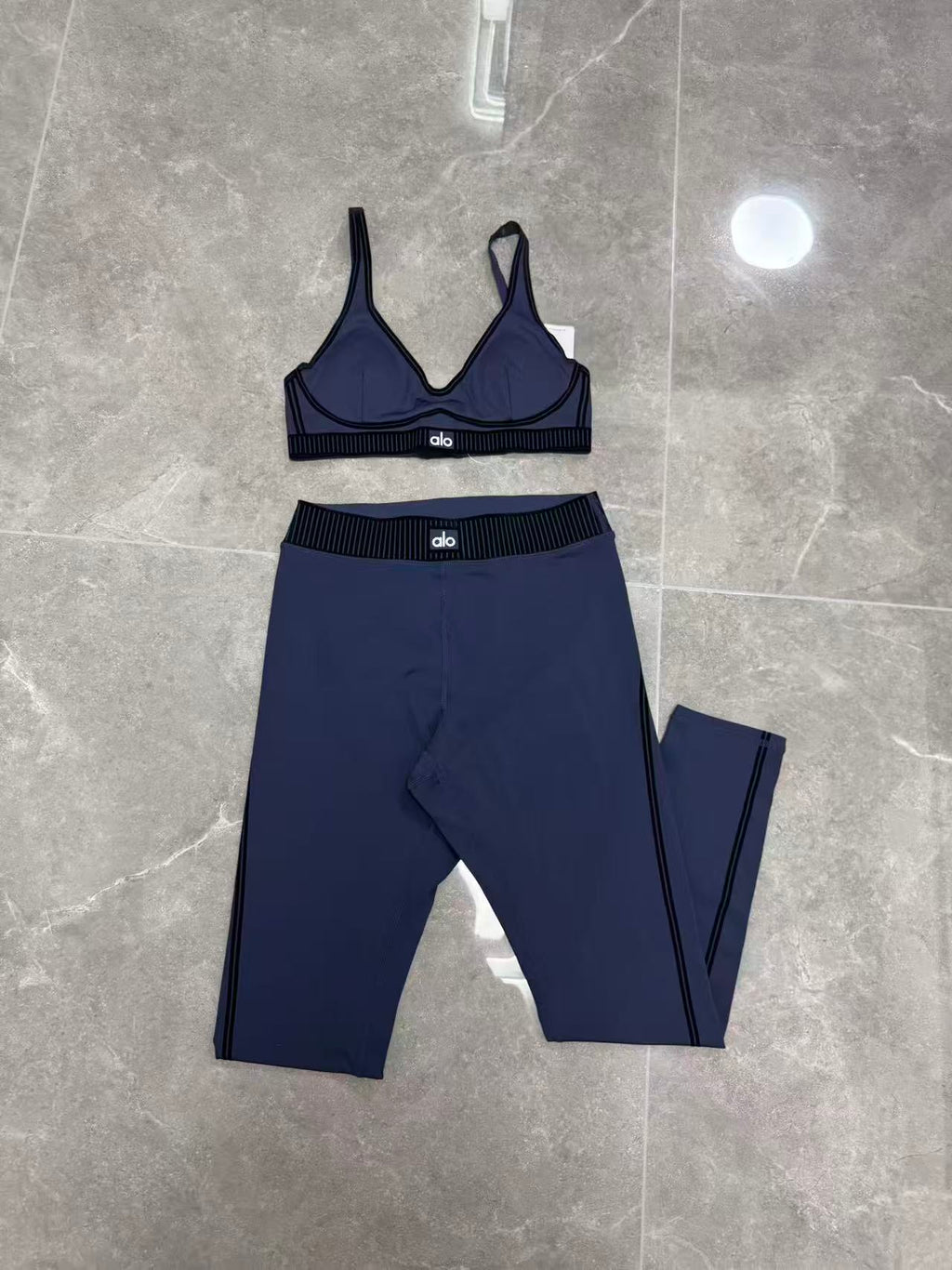 Conjunto alo