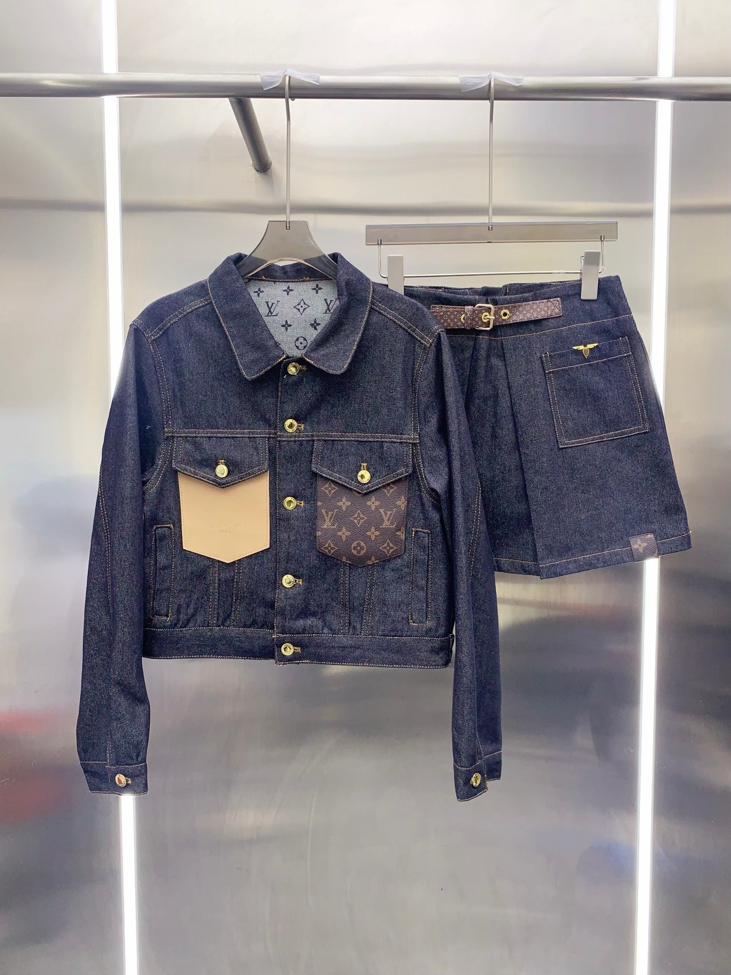 Conjunto jeans lv